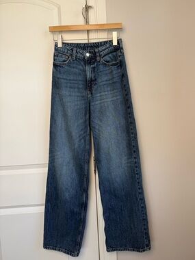 H&M high waist wide leg classic denim size 2